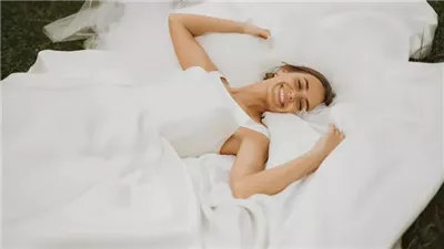 العروسة رحاب نايمة لحد الضهر.. والحما مسكت العصاية