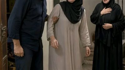 لإرضاء أمي أهنتُ زوجتي وحبستُها وحدها في غرفةٍ مظلمة حتى الفجر…