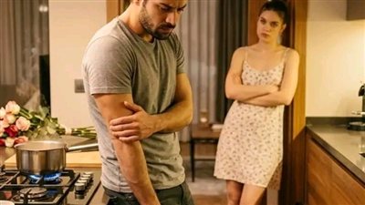 بعد خمس دقائق فقط من توقيعي على ورقة الطلاق، ركض زوجي ليحتفل ب الولد الذي ينتظره من زوجته التانية مع عائلته بأكمله