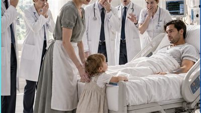 الخادمة وابنتها الصغيرة. حكايات_ميرااا 