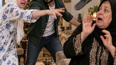 امي رمت بالشبشب حكايات مني 